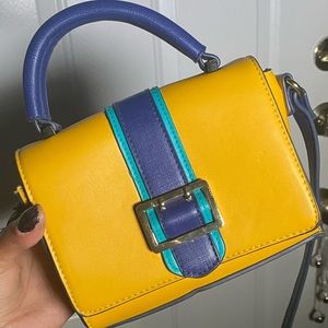 Small yellow crossbody